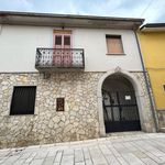 Rent 4 bedroom house of 116 m² in Serino