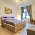 Miete 3 Schlafzimmer wohnung von 95 m² in Magdeburg