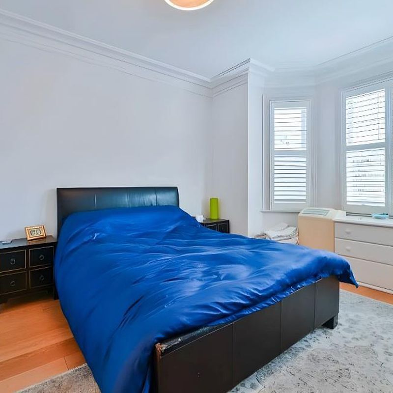 3 bedroom flat to rent Lisson Grove