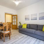 Rent 6 bedroom apartment of 120 m² in Madrid