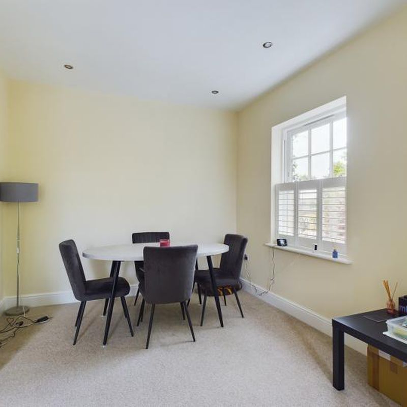 2 Bed Flat / Apartment Allingham Court (Old) Bromley BR2 - Truepenny's Shortlands