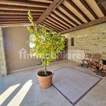 Affitto 5 camera casa di 514 m² in Assisi