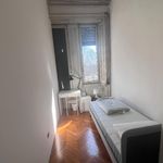 Rent 6 bedroom apartment in Milano