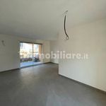 Affitto 3 camera appartamento di 80 m² in Garbagnate Milanese
