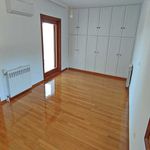 Rent 4 bedroom house of 4 m² in Athens