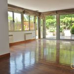 Rent 4 bedroom apartment of 207 m² in Madrid