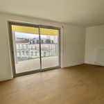Rent 4 bedroom apartment of 76 m² in Suresnes