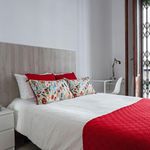 Rent 6 bedroom apartment in Barcelona
