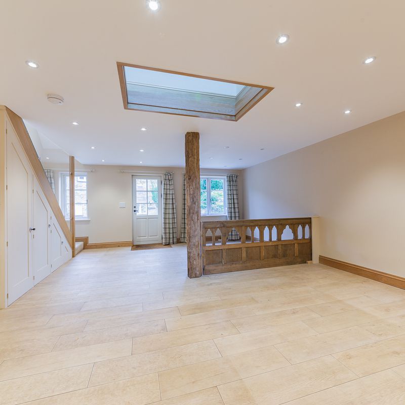 4 bedroom property to let in West End, Kingham OX7 6YL - £5,000 pcm