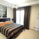Rent 2 bedroom apartment of 211 m² in Puerto Banús