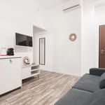 Rent 3 bedroom apartment of 45 m² in Milano
