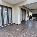 Rent 4 bedroom house of 503 m² in Pretoria