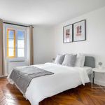 Rent 2 bedroom apartment of 68 m² in Paris