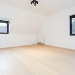 Rent 3 bedroom house of 180 m² in Sint-Martens-Latem