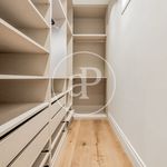 Rent 4 bedroom apartment of 192 m² in Madrid