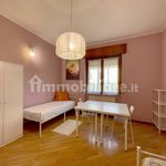 Affitto 4 camera appartamento di 111 m² in Verona