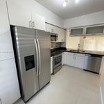 Rent 2 bedroom apartment of 1110 m² in Weston