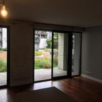 Rent 3 bedroom apartment of 70 m² in Bordeaux