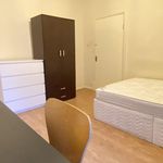 Rent 5 bedroom apartment in Leicester