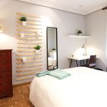 Rent 5 bedroom apartment of 110 m² in Madrid