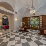Affitto 4 camera appartamento di 225 m² in Firenze