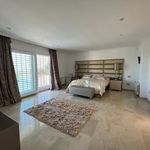 Rent 10 bedroom house of 878 m² in Estepona